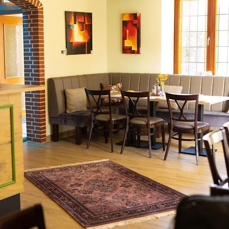 Hotel & Restaurant Hubertus Sehnde Buitenkant foto