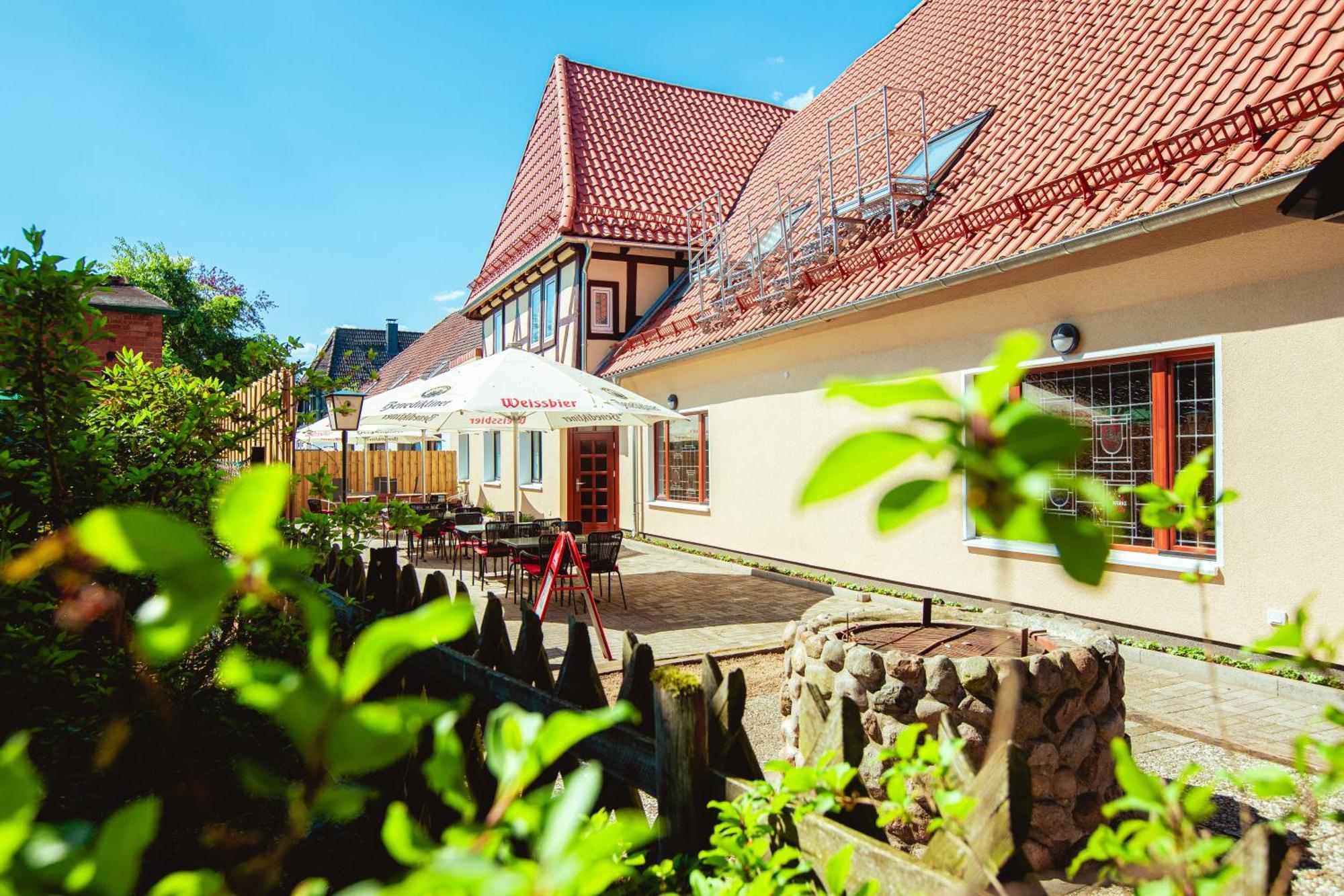 Hotel & Restaurant Hubertus Sehnde Buitenkant foto