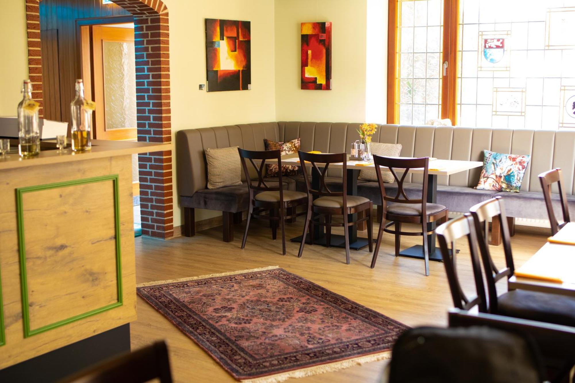 Hotel & Restaurant Hubertus Sehnde Buitenkant foto